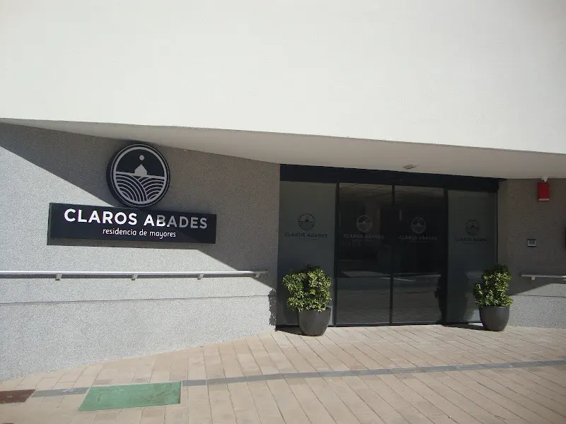 Centro Residencial Mayores CLAROS Abades - Segovia