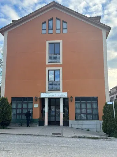 Residencia de ancianos Nugar la Granja - Segovia