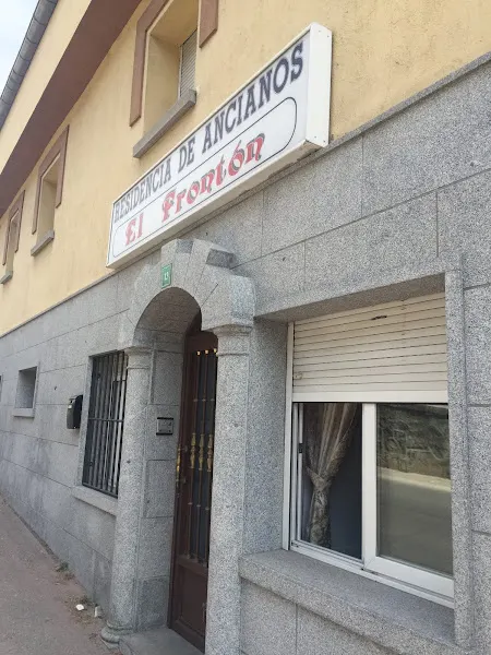 Residencia De Ancianos El Frontón - Collado Villalba