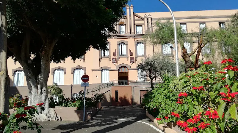 Hogar Ntra. Sra. de La Candelaria - Residencia de ancianos en Santa Cruz de Tenerife - foto 3