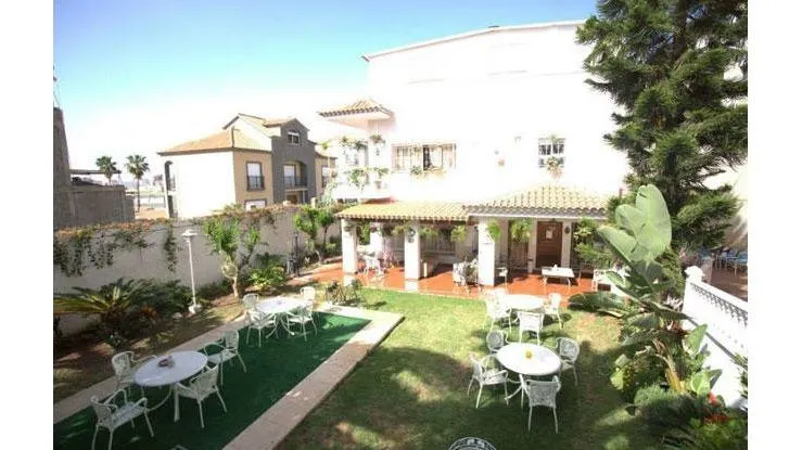 Granada Andalusí - Residencia geriátrica en Santa Cruz de Tenerife - foto 2