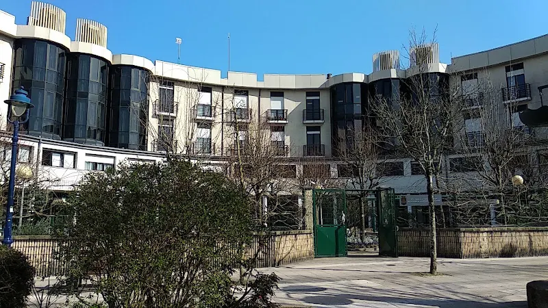 Residencia De Ancianos Sagrado Corazón - Residencia de ancianos en Errenteria - foto 2