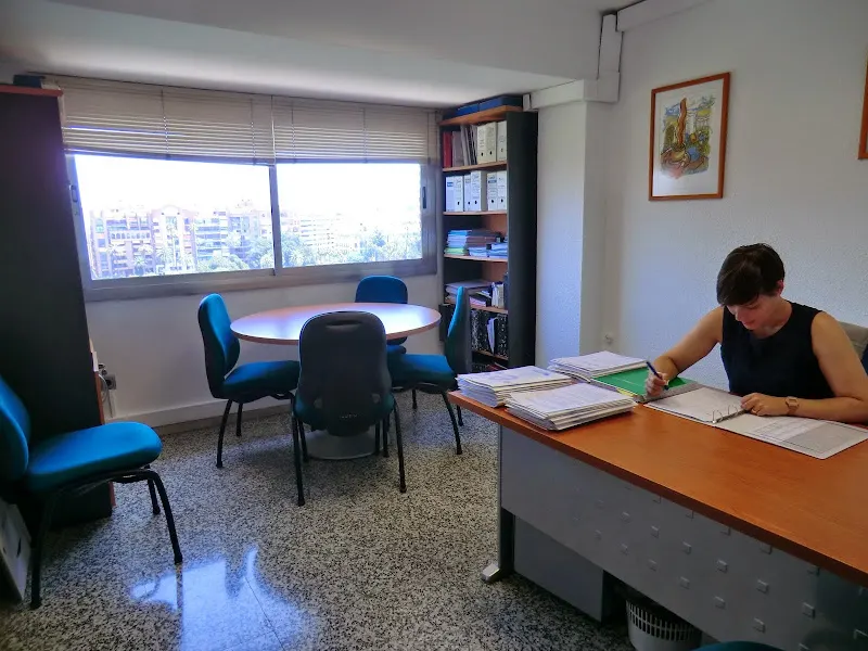Asociación de residencias y servicios de atención a los mayores de la CV -sector solidario-