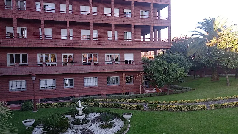 Residencia de Ancianos Santa Lucía - Residencia de ancianos en Santander - foto 2