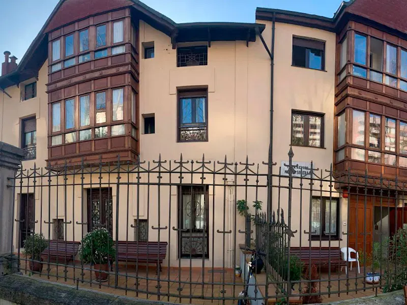 Casa Reposo Siervas de María - Residencia de ancianos en Santander - foto 2