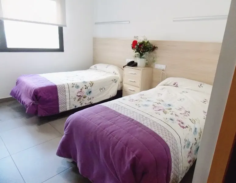 Residencia geriátrica privada "Piedras Blancas de San Isidro"
