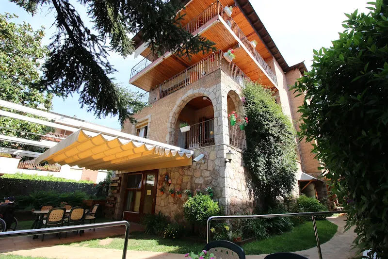 Residència Sant Salvador - Residencia de ancianos en Sant Cugat del Vallès - foto 2