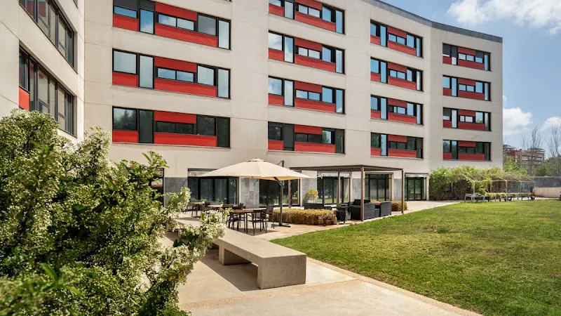 Residencia de mayores Sant Jordi | DomusVi - Residencia de ancianos en Cornellà de Llobregat - foto 2