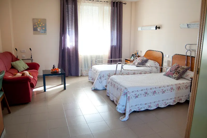 Residencia Geriátrica Santa Agueda - Residencia de ancianos en Villanueva de la Torre - foto 2