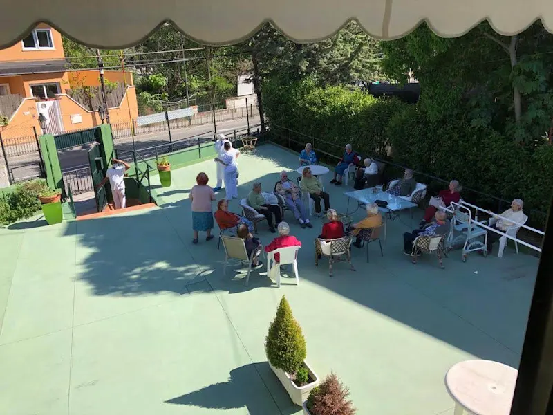 Casa Jardín Pozuelo Gestión Privada