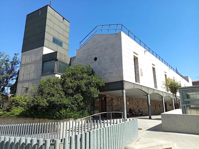 Centro de Mayores Padre Vallet - Centro de la tercera edad en Alcobendas - foto 2