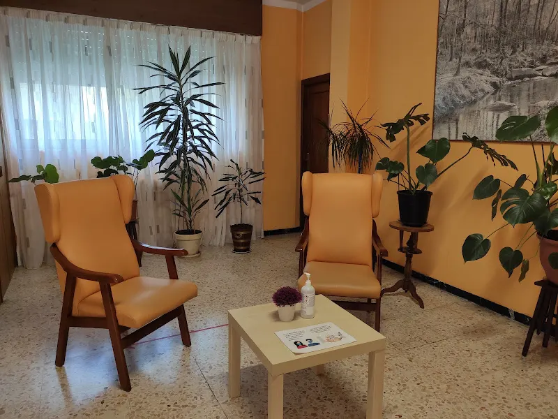 Centro Residencial Mi Casa. Asociación Edad Dorada Mensajeros de la Paz Noroeste - Ferrol