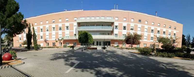 Asilo de Ancianos Hermanitas de los Pobres - Residencia de ancianos en Murcia - foto 2