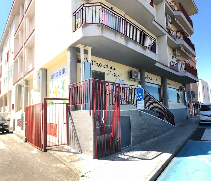 CENTRO DE DÍA LA JARA PLASENCIA - Residencia de ancianos en Plasencia - foto 2