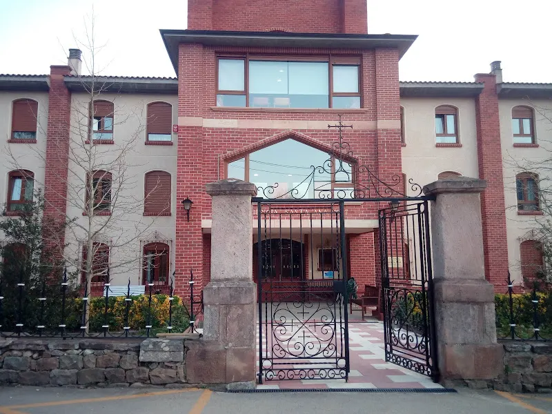 Residencia Santa Ana - Residencia de ancianos en Los Corrales de Buelna - foto 2