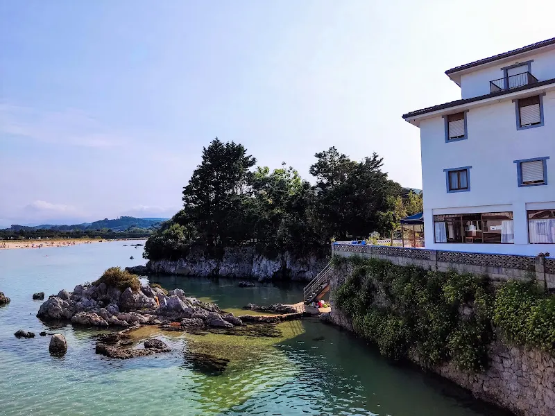 Centro Residencial para personas mayores De La Hoz en Santoña