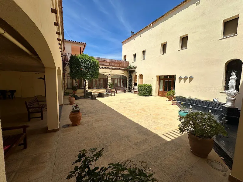 RESIDENCIA DE GENT GRAN NUESTRA SEÑORA DE MONTSERRAT - Palafrugell