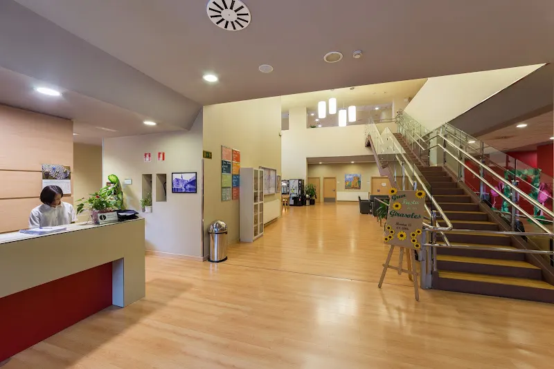 Residencia y Centro de Día Gazteluondo (Grupo Babesten Bilbao) - Bilbao