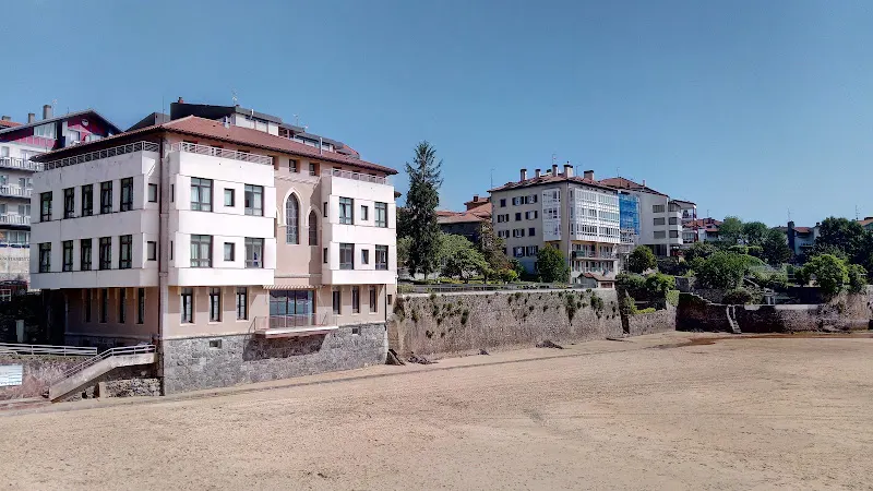 Mikel Deuna Egoitza - Residencia de ancianos en Mutriku - foto 3