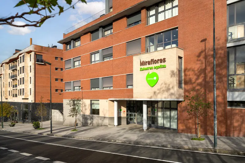Residencia para mayores Miraflores | DomusVi - Residencia de ancianos en Bilbao - foto 4
