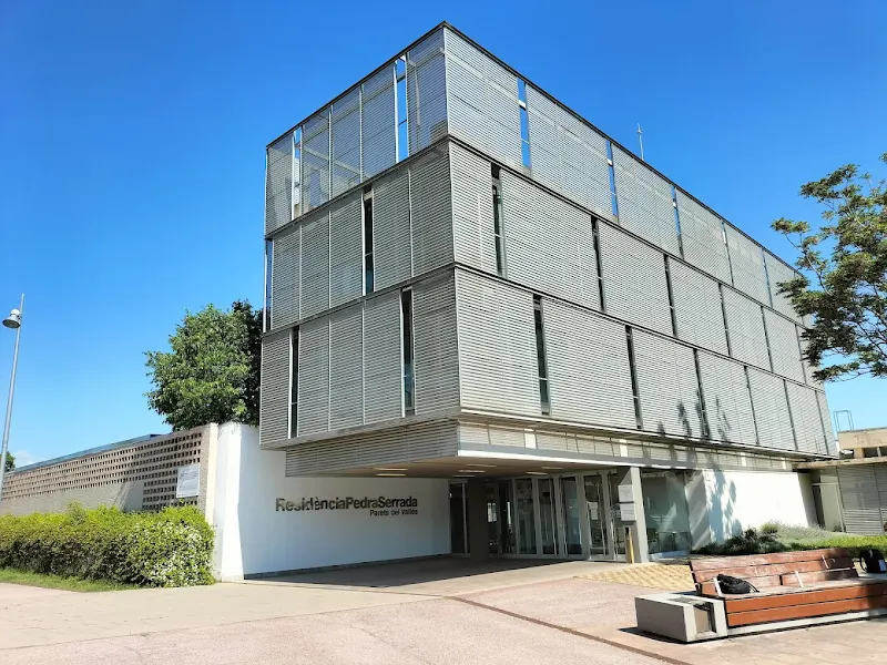 Residència i Centre de Dia Pedra Serrada - Residencia de ancianos en Santa Coloma de Gramenet - foto 2