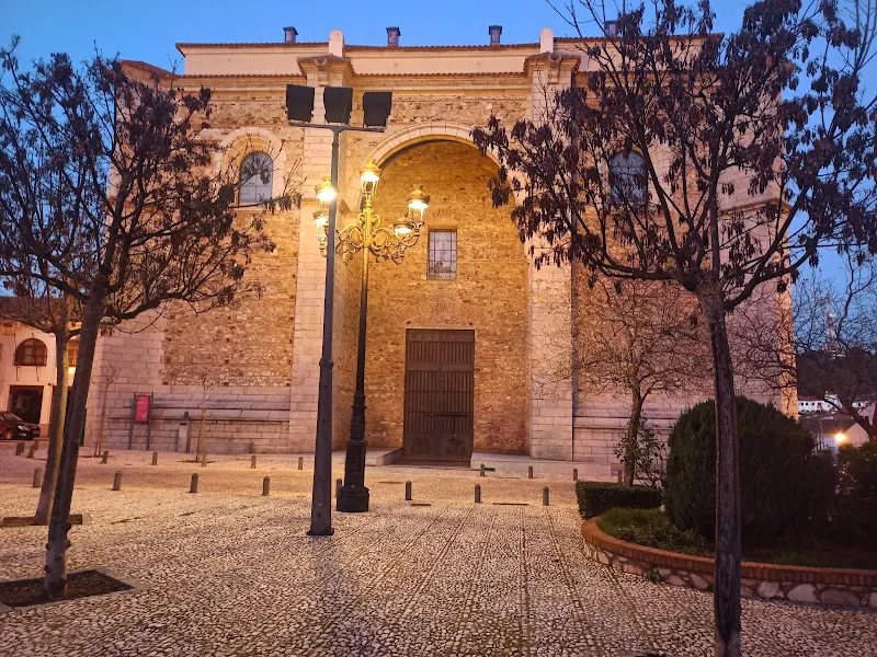 Hogar Reina de los Ángeles - Residencia de ancianos en Aracena - foto 2