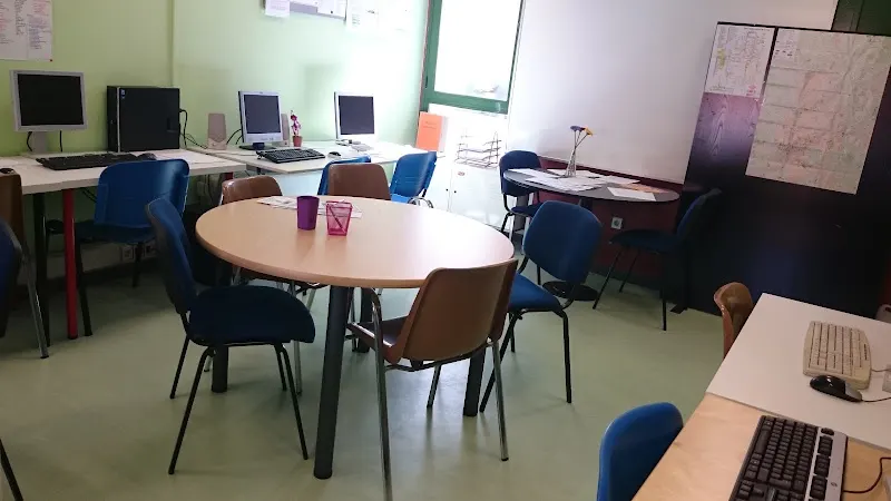 AMADE - Asociación Madrileña de Atención a la Dependencia - Organización sin ánimo de lucro en Madrid - foto 2