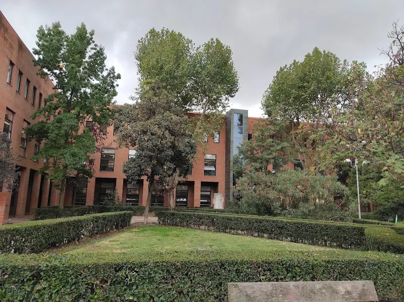 Centro Municipal de Mayores la Remonta