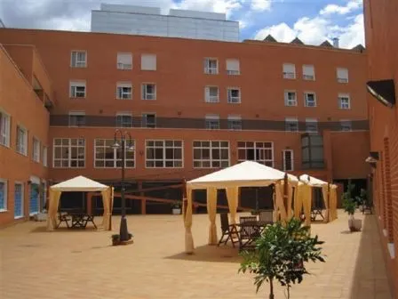 Residencial Los Nogales Puerta De Hierro - Residencia de ancianos en Madrid - foto 3