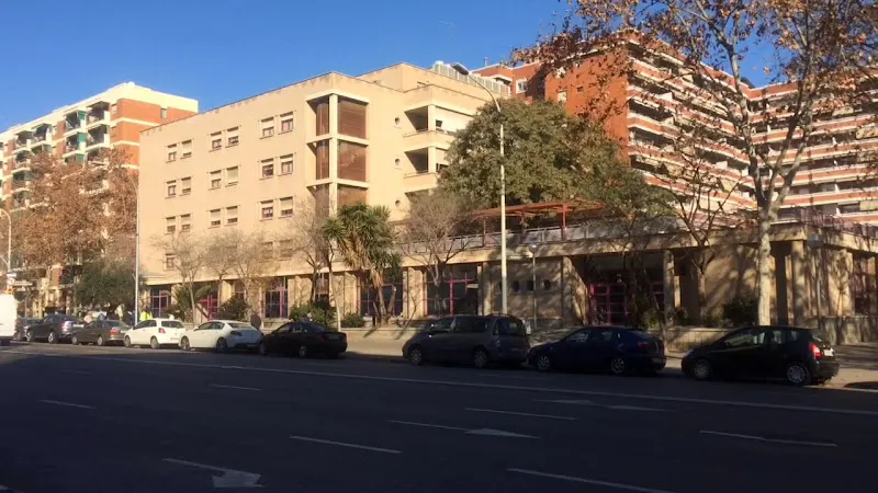 Residencia y Centro de Día “La Verneda” - Residencia de ancianos en Barcelona - foto 3