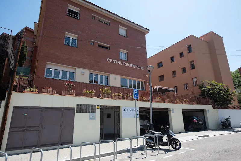 El Mirador de Font d’en Fargues Residència i Centre de dia - Residencia geriátrica en Barcelona - foto 2