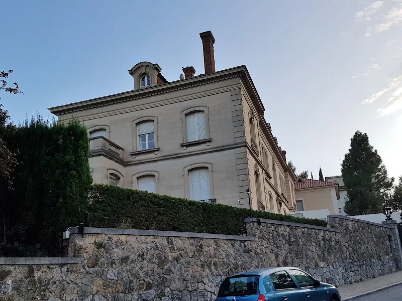 Residencia María Reina - R.R. Siervas de Jesús