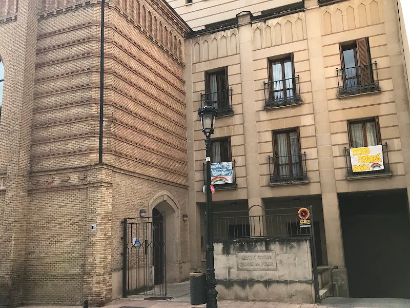 Centro Social Virgen del Pilar - Zaragoza