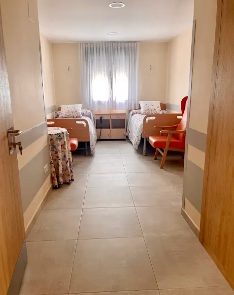 Residencia 3ª edad Virgen del Milagro - Laguna de Duero