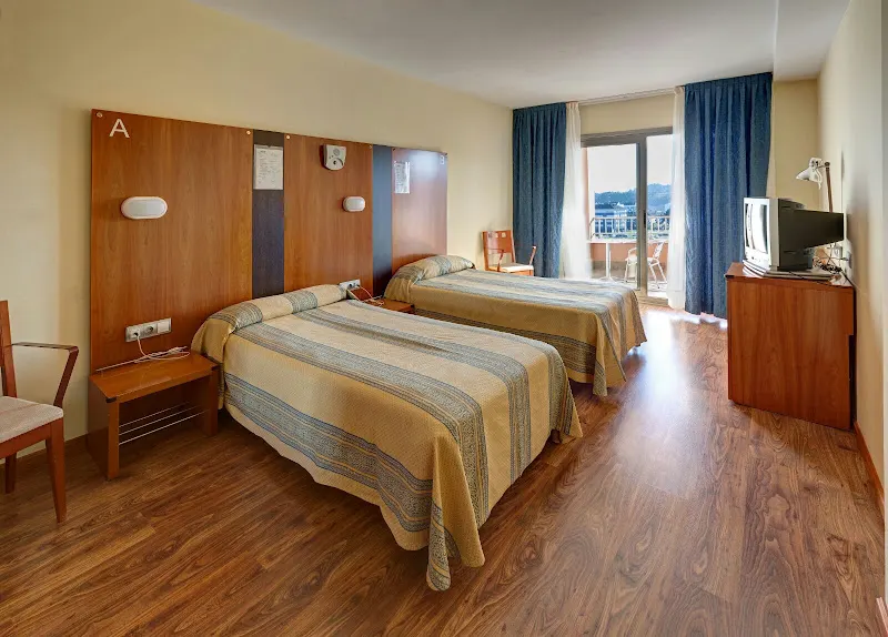 Centro Gerontológico Costamar - Residencia de ancianos en Avilés - foto 3