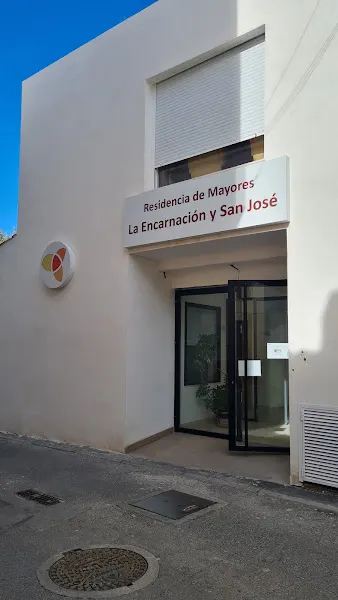 Fundación Benéfica La Encarnación Y San José - Residencia geriátrica en La Zubia - foto 2