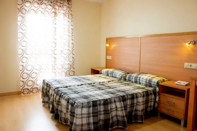 Residencia Tercera Edad y Apartamentos Los Cisneros de Yeles - Valdemoro